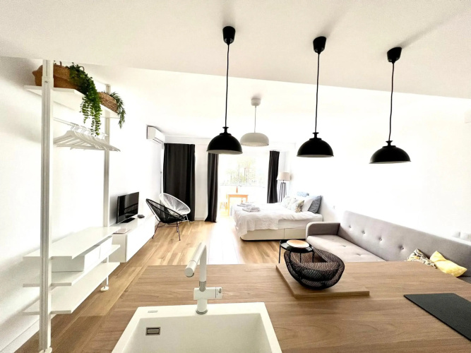 Holiday Studio by Meatina