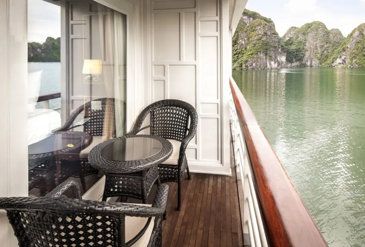 Paradise Elegance Cruise