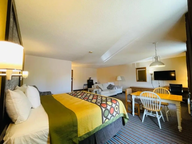 Deluxe Double Suite