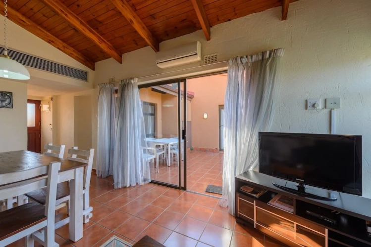 3 Bedrooms Standard Triple room