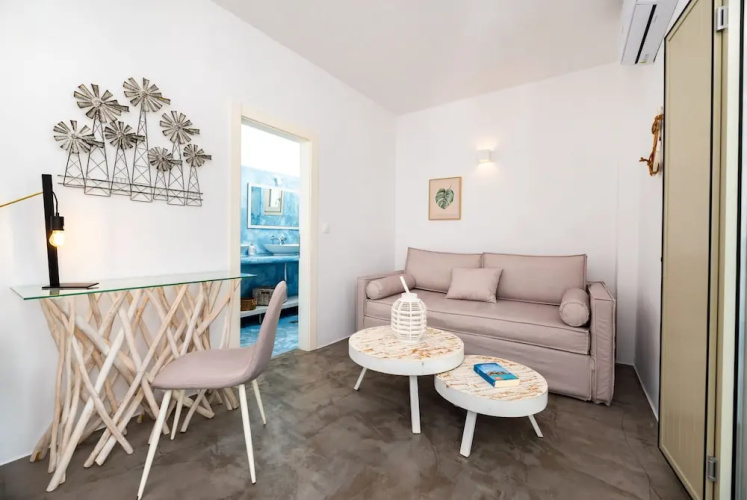 Aerenia Suites