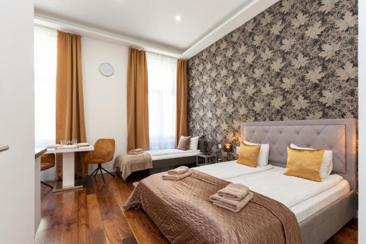 Deluxe Apartment