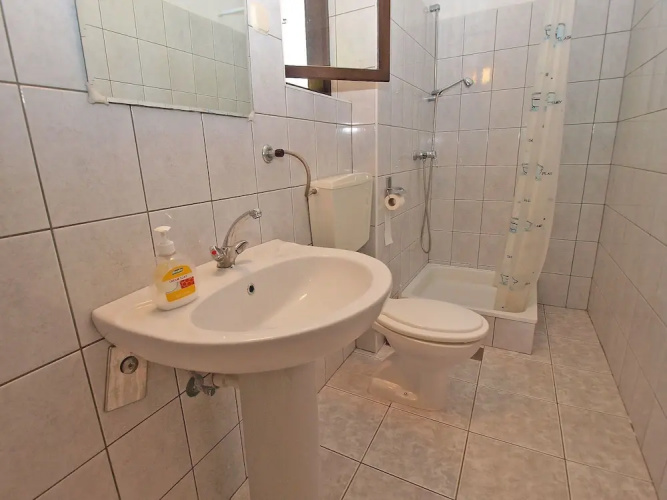 Apartment 1095