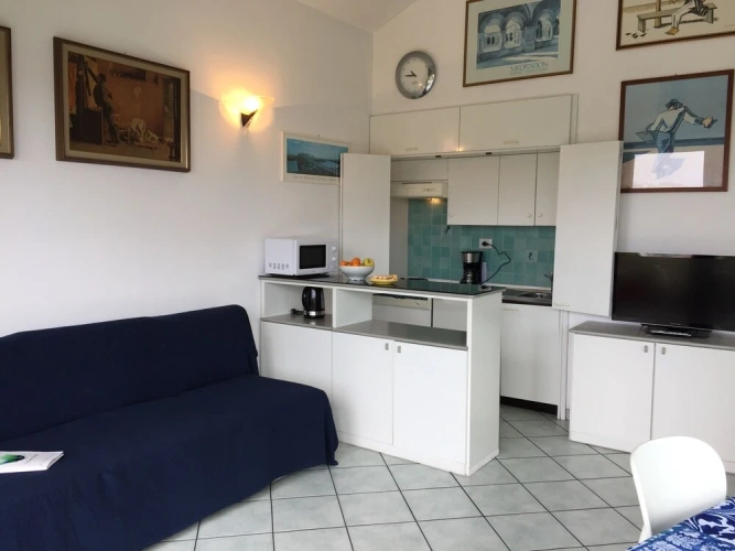 2 Bedrooms Apartment with balcony