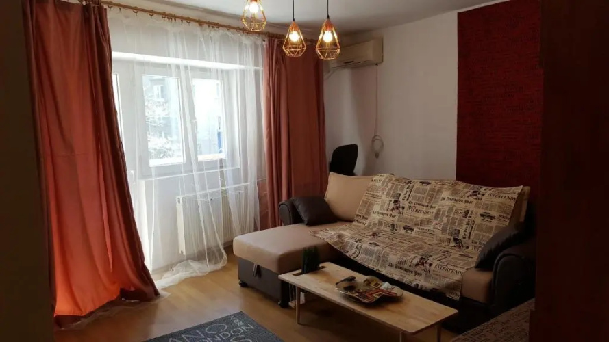 Sunny Old Town Apartments