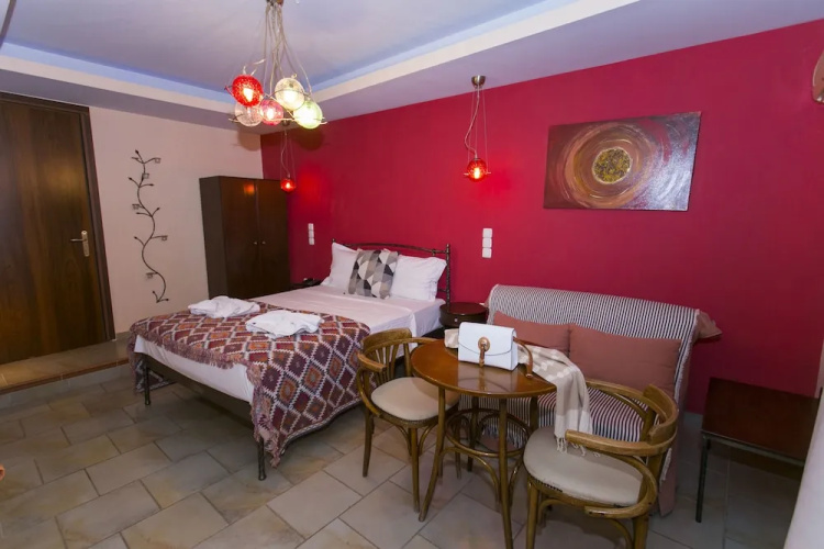Paradise Hotel