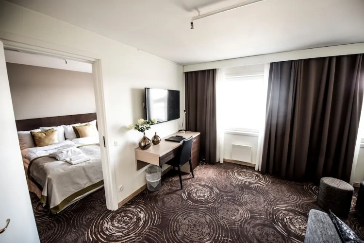 1 Bedroom Standard Suite