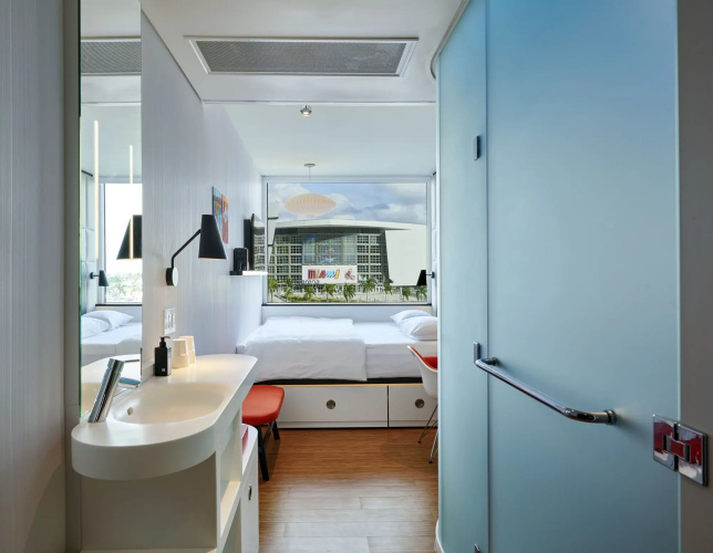 citizenM Miami Worldcenter