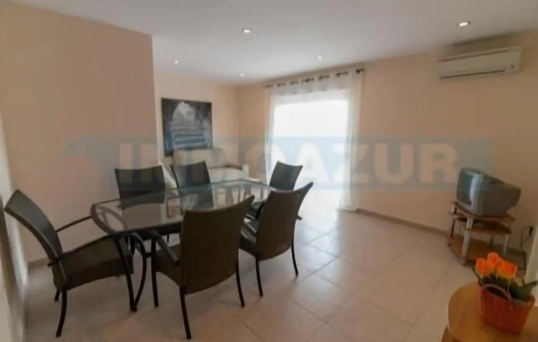 2 Bedrooms Apartment with balcony and with sea view