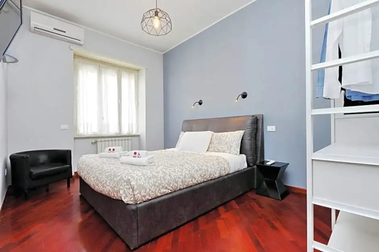Sapphire Apartment