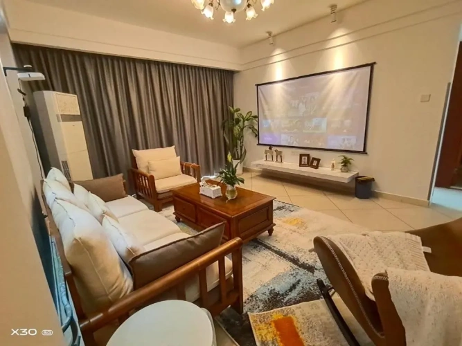 2 Bedrooms Apartment