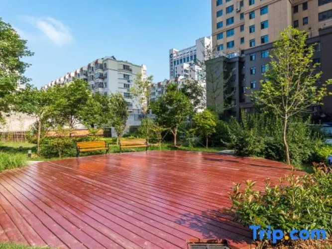 Yuelan Apartment
