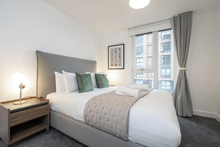 Central Two Bedroom Flat