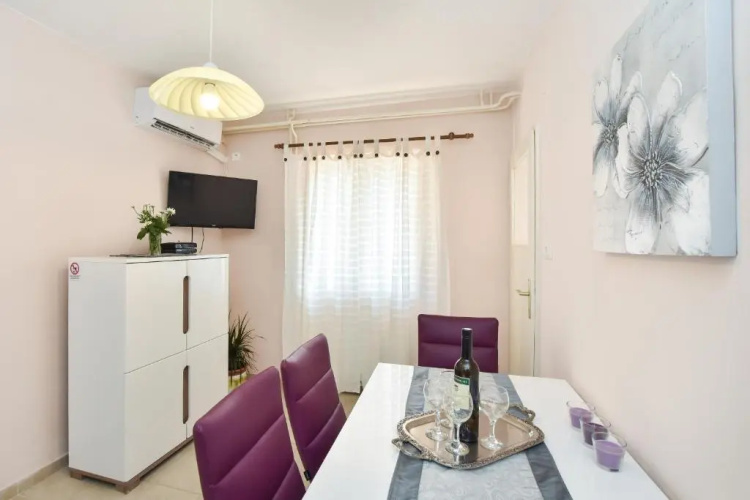 Apartment Neyra