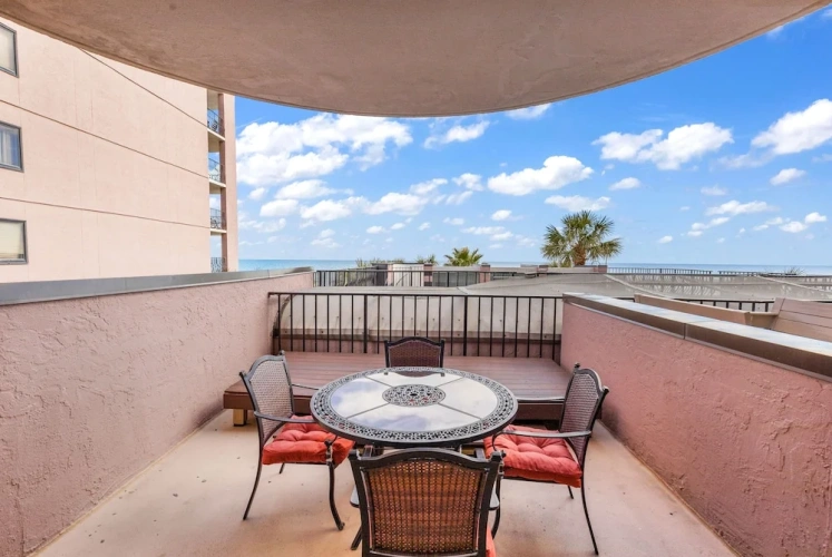 1 Bedroom Standard room with balcony and with ocean view