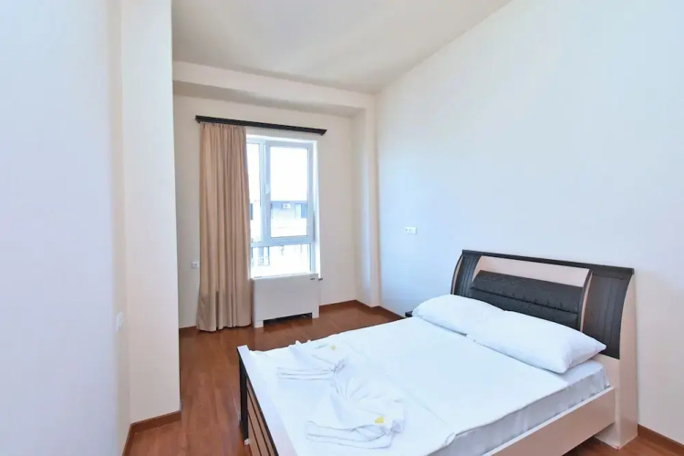 Apartments by Luxe Group DI64