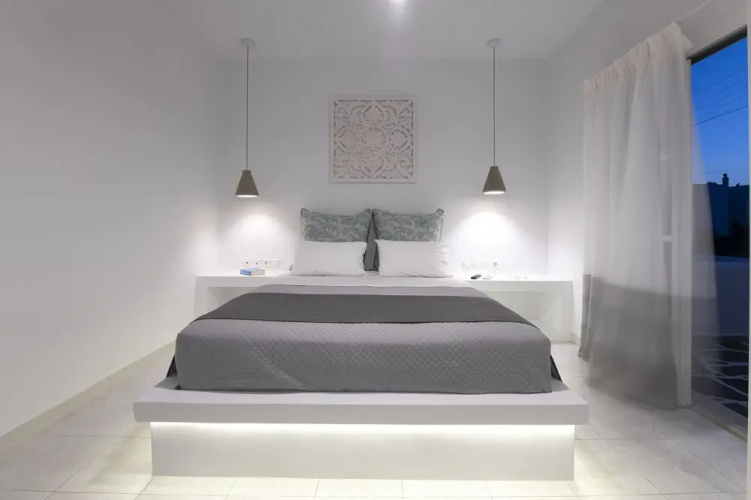 Moraitis - Gaia Lux Inn
