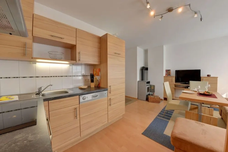 2 Bedrooms Apartment