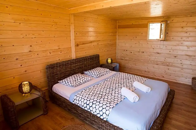 Good Feeling Hostel & Guest House