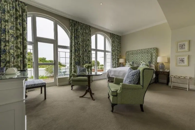 Luxury Double room with balcony and with sea view