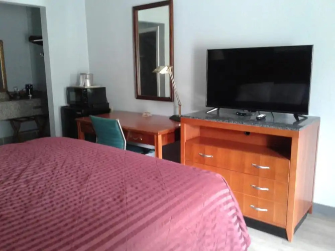 Budget Inn Express