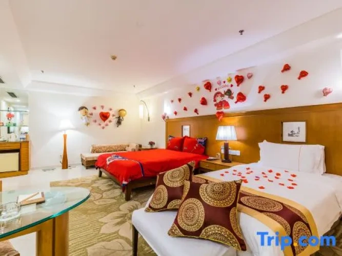 2 Bedrooms Suite
