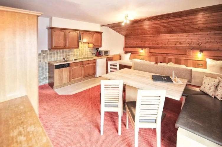 1 Bedroom Apartment with balcony