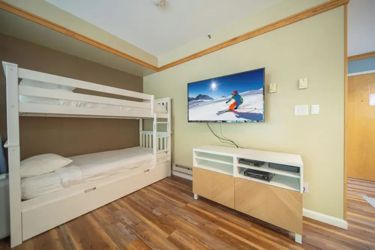 Slopeside 2777b