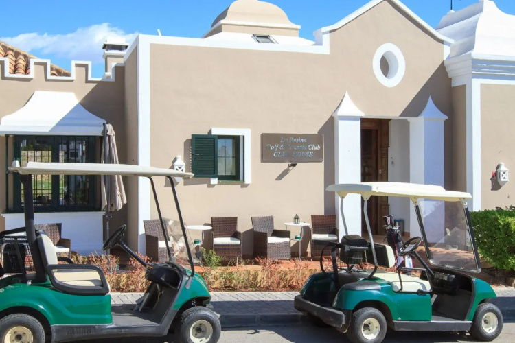 Top del Golf Hills