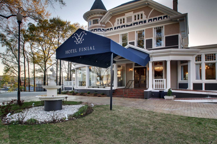 Hotel Finial, Bw Premier Collection