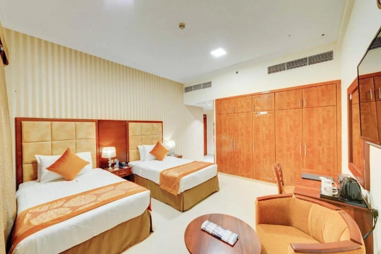 Skylight Hotel