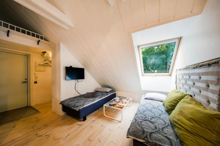 Apple 9 Apartment