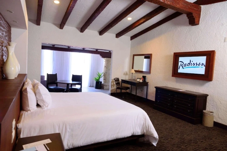Double room with city view