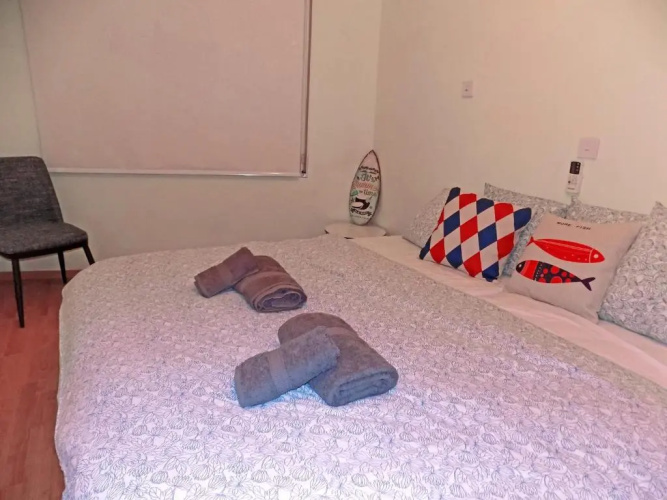 3b Seafront Retro apt - Olympic beach