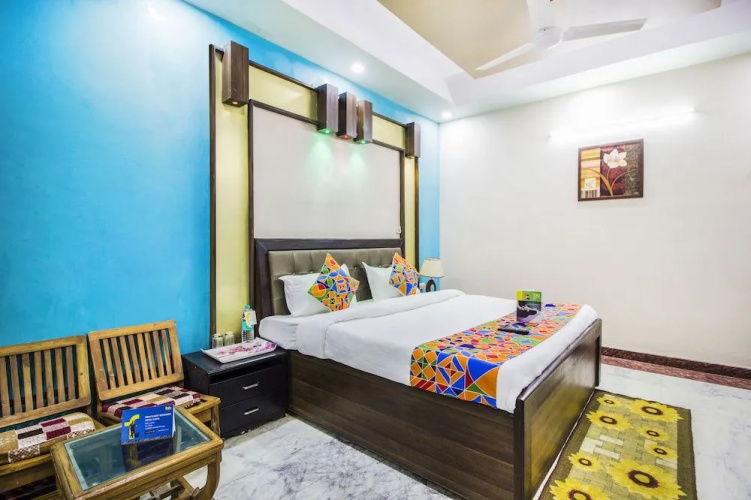FabHotel Queen Palace