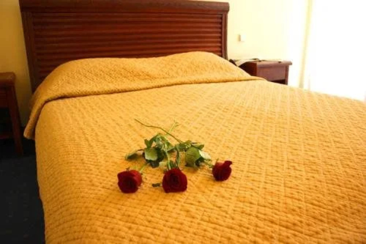 Xenia Hotel Drama