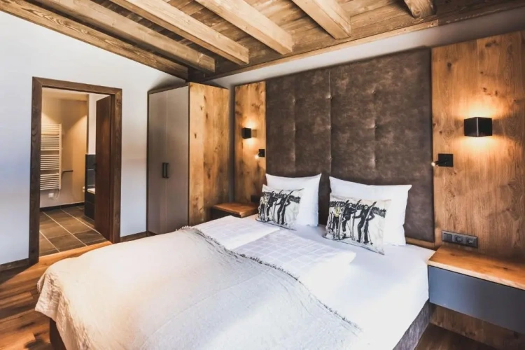 Superior Double Chalet