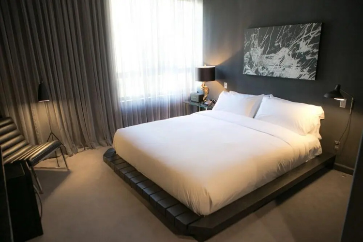 Tuck Hotel