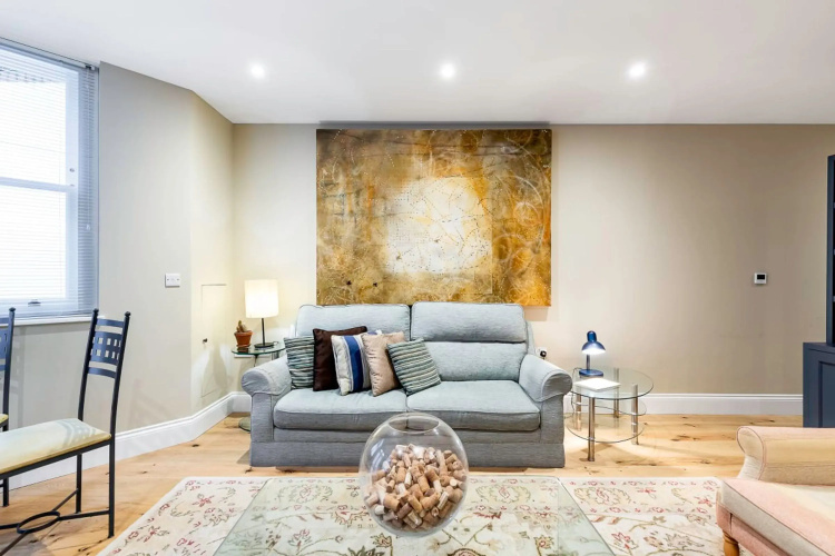 Colourful Studio Near Clapham Common!