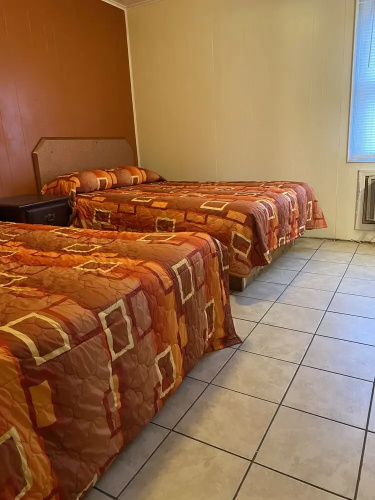Offshore Motel