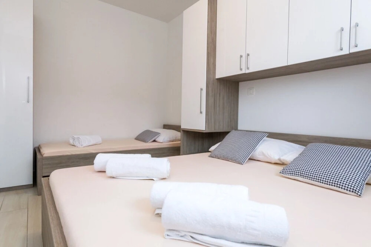 Apartments Adria