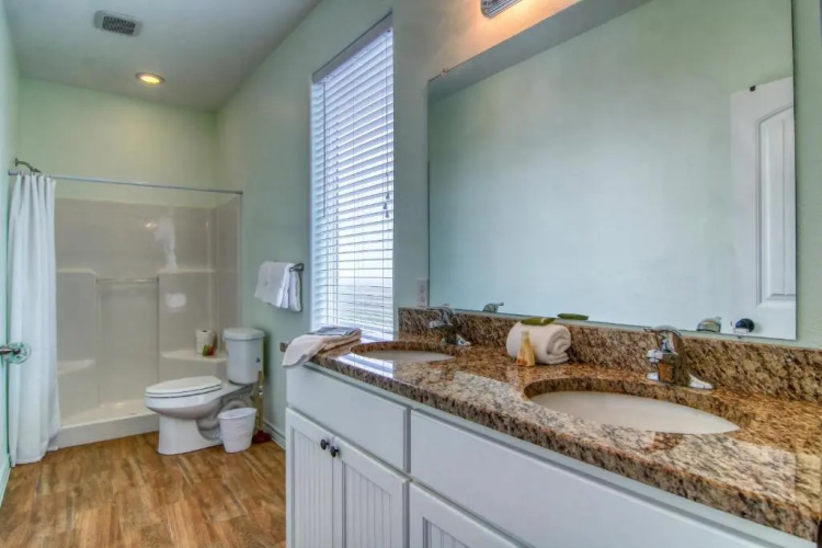 Beach View Estates Upstairs BVEU146