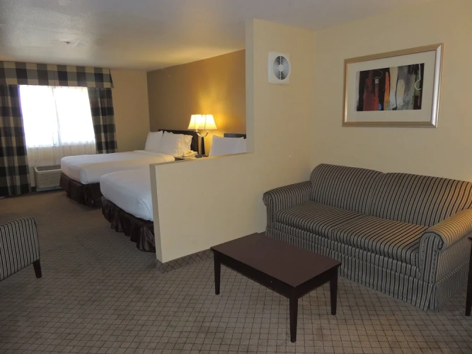 Quadruple Suite with balcony
