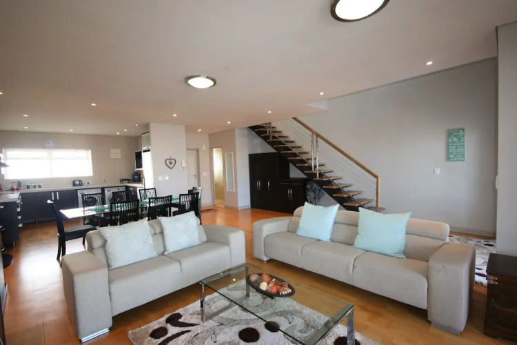 Knightsbridge 902E by CTHA