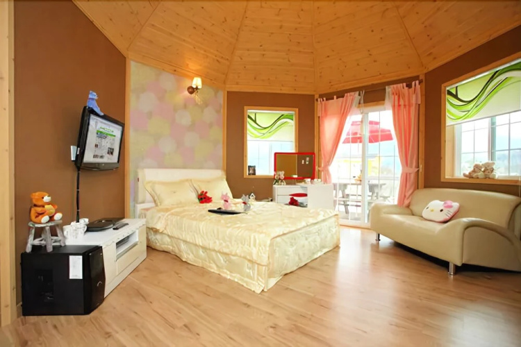 Buan Lakeside Pension