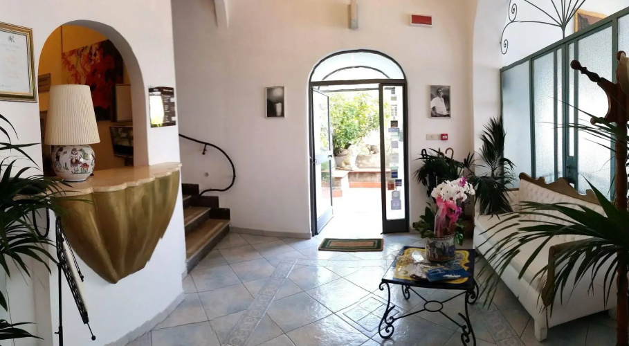 Hotel La Perla