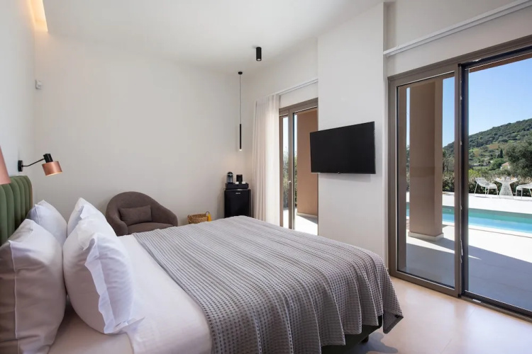Reveli Suites