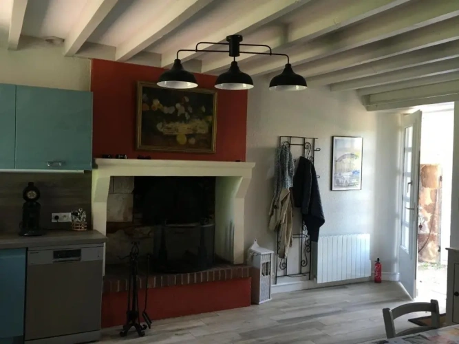 4 Bedrooms Cottage