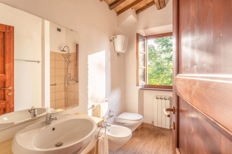 Agriturismo Borgo Pulciano in Montone