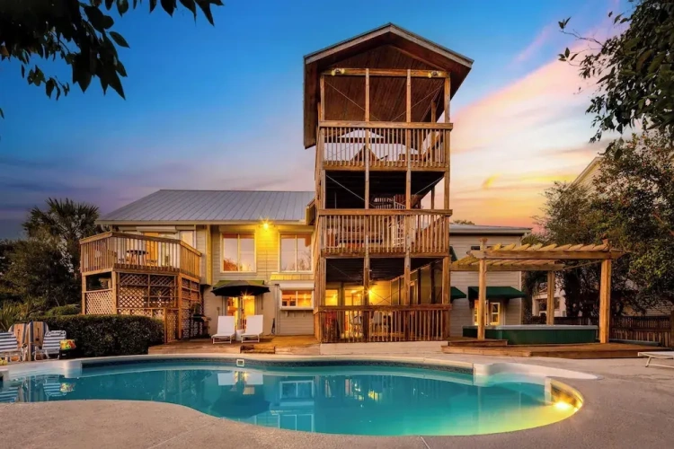Cottage with balcony